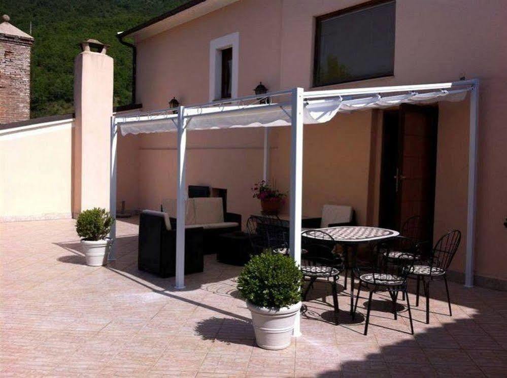 Hotel Borgo Antico Fabriano Exterior photo